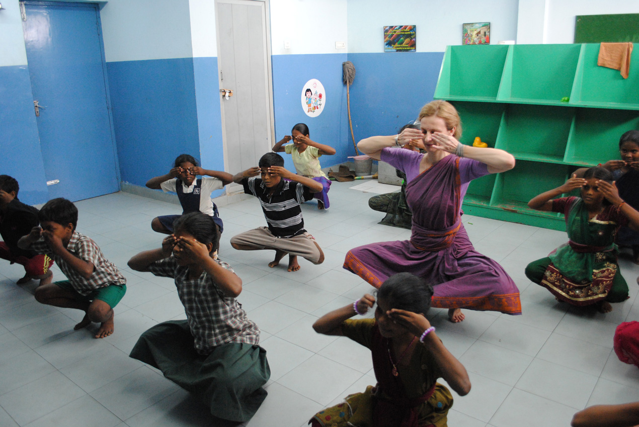 2012 - Bharatha natyam class (4)