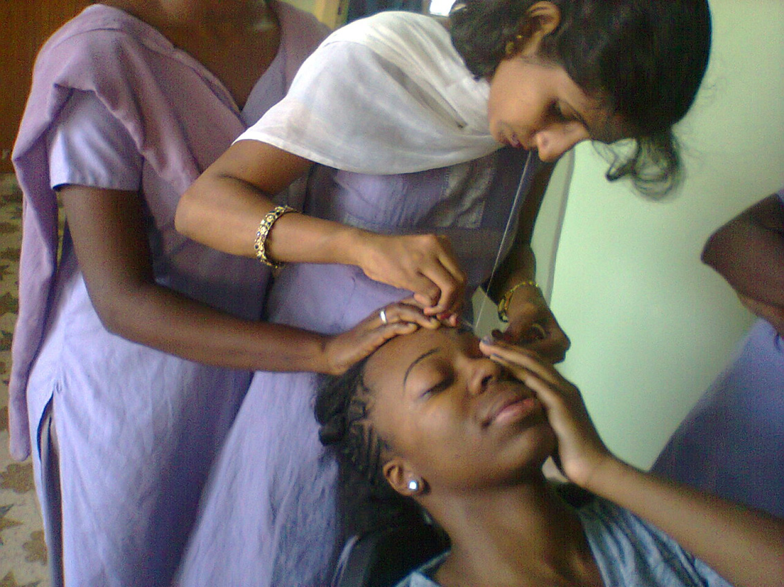 Beautician training (3)